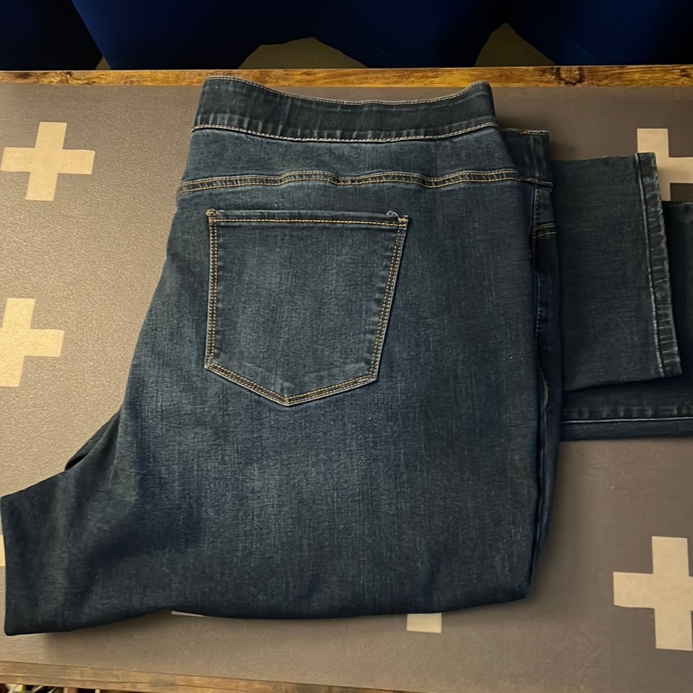 Croft & Barrow Girlfriend Pull-On Jeans 24W